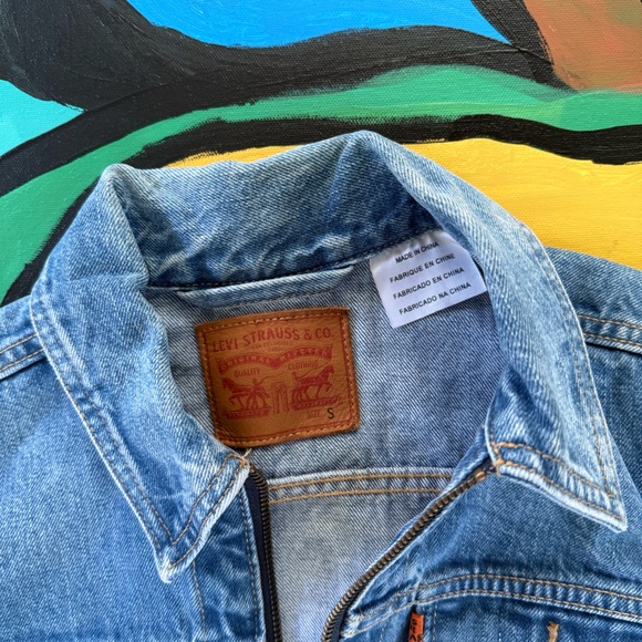 Levi’s Zip-up Blue Denim Jacket - Picture 3 of 6